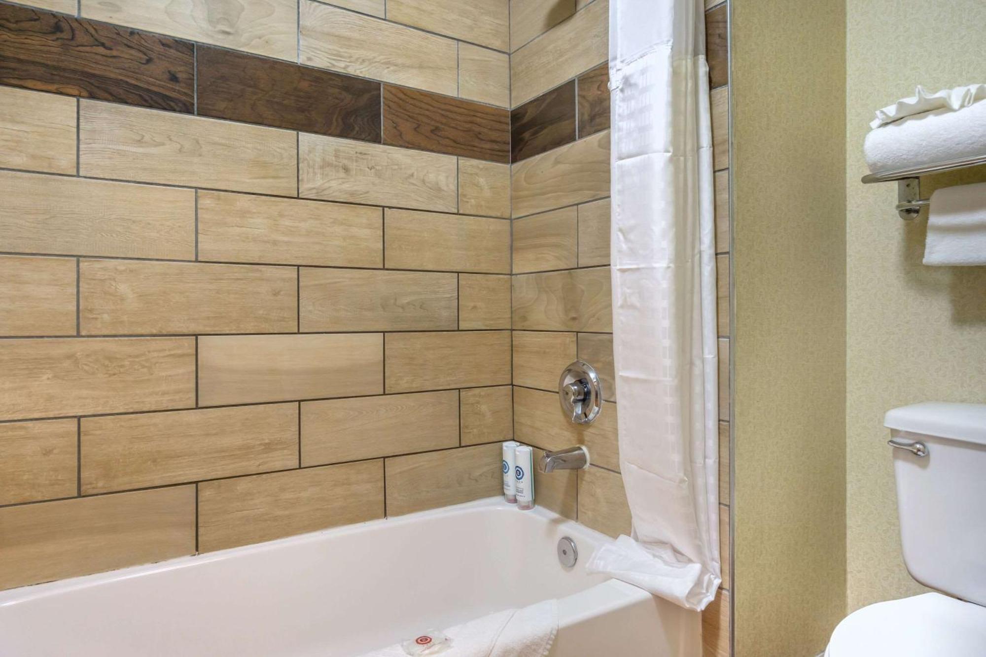 Comfort Inn Federal Way - Seattle Exterior photo